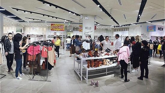 Forever 21北京悠唐店（图片来源：微博用户“小夫哥你可以的”）