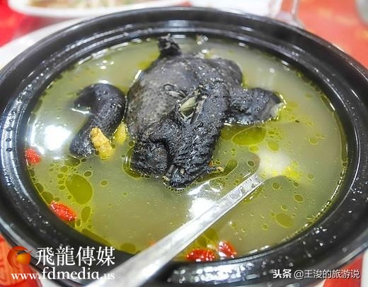 浙江温岭老字号的拿手好菜，海鲜堪称一绝，特色小吃非常地道！